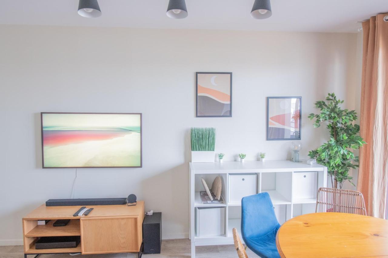 Appartamento Machouart Le Duplex -Parking Gratuit Equipee Commodites- Aubervilliers Esterno foto