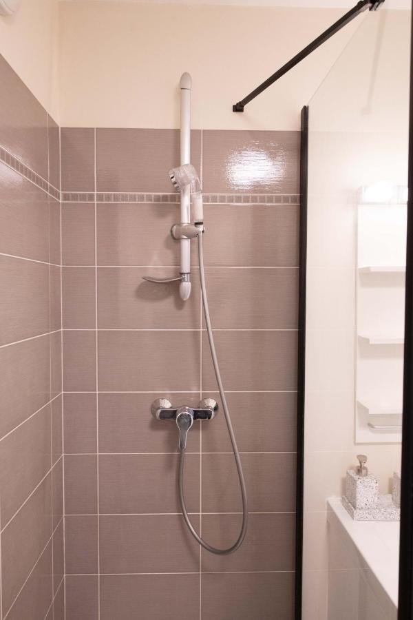 Appartamento Machouart Le Duplex -Parking Gratuit Equipee Commodites- Aubervilliers Esterno foto